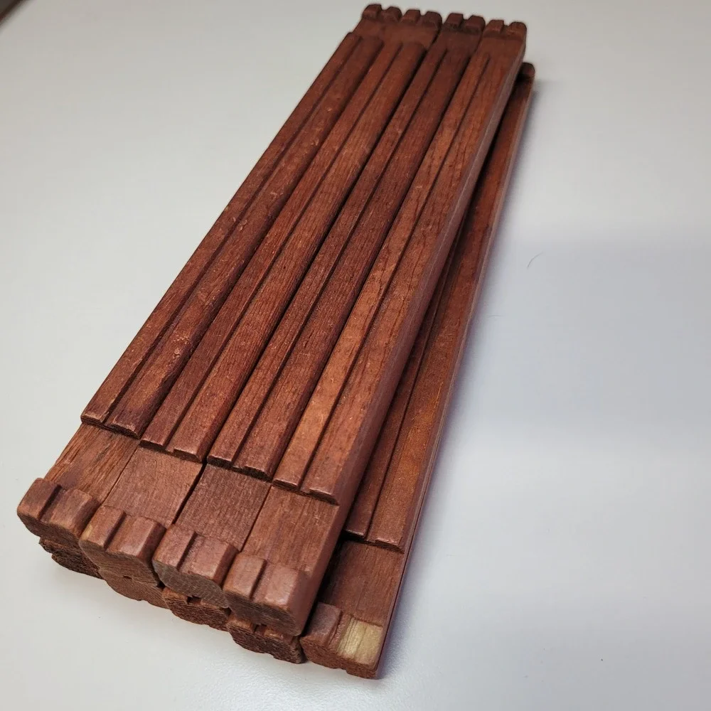Vintage Square Wooden Building Logs 10.5 Inch Notch and Groove Red Brown‎ 10pc